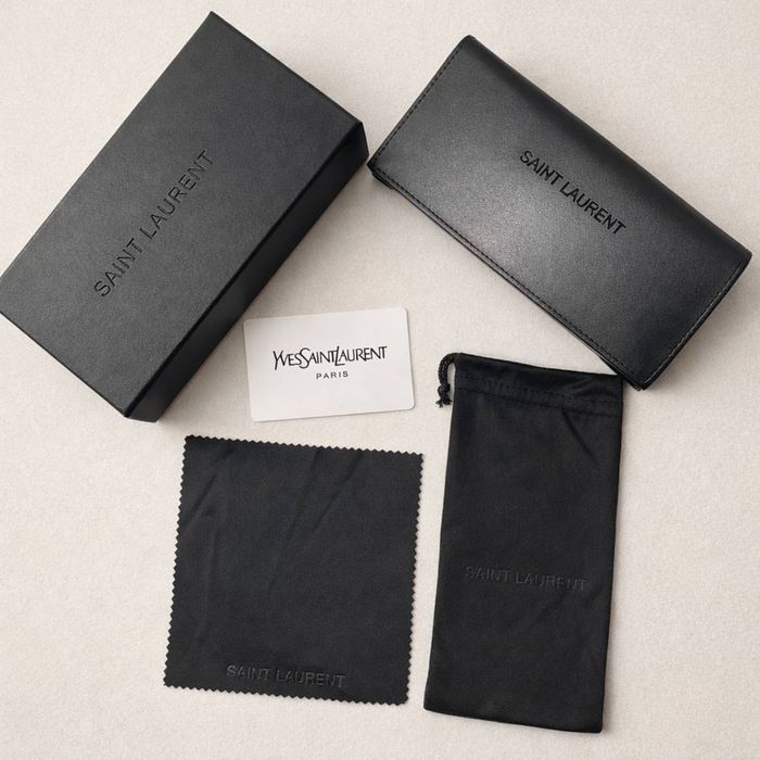 Футляр для окулярів Saint Laurent