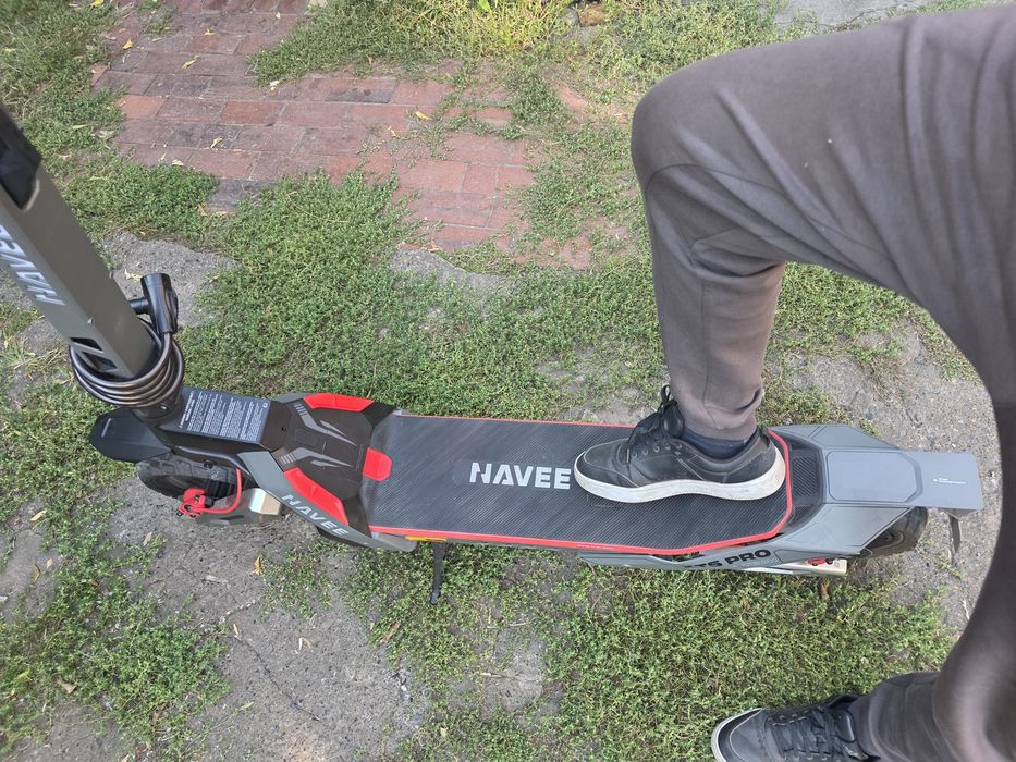 Потужний позашляховий електросамокат Navee XT5 Pro (2200 Вт, до 50 км/год) — Стан [вказати стан, наприклад: Ідеальний / Як новий]