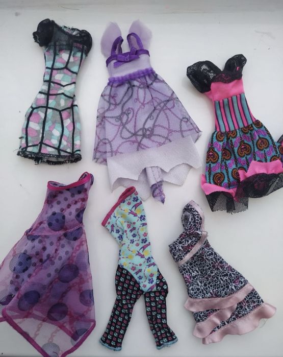 Sukienka dla lalki Monster High unranko