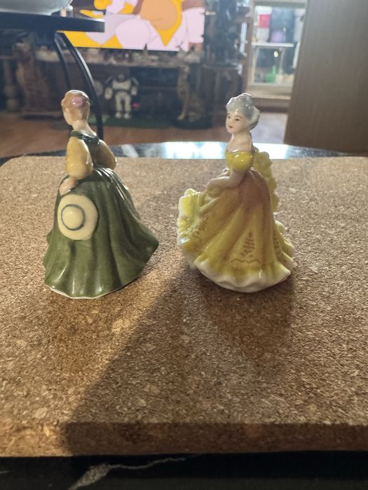 Royal Doulton miniaturki
