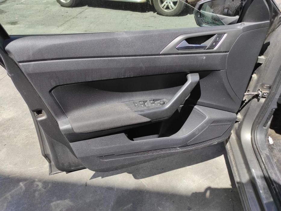 FORRA DA PORTA FRENTE ESQUERDA VOLKSWAGEN POLO VI AW108.2017