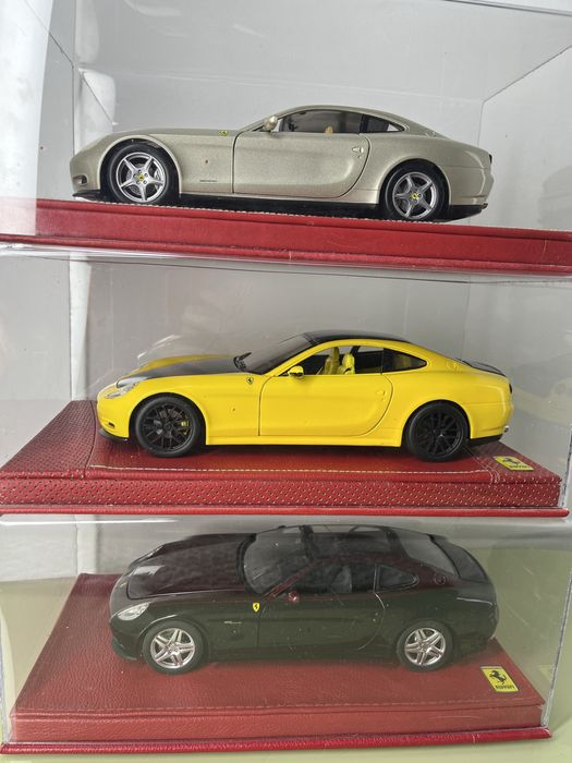 Ferrari Scaglietti 612 1:18 hot wheels
