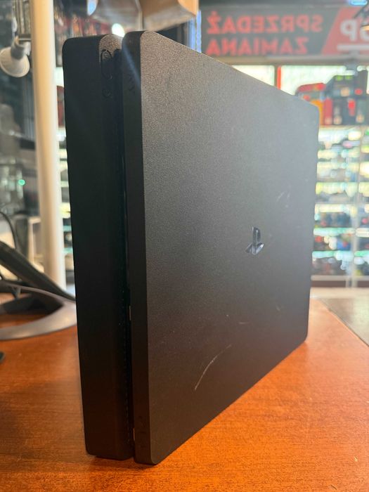 Konsola Sony PlayStation 4 Slim 500GB / Bez pada