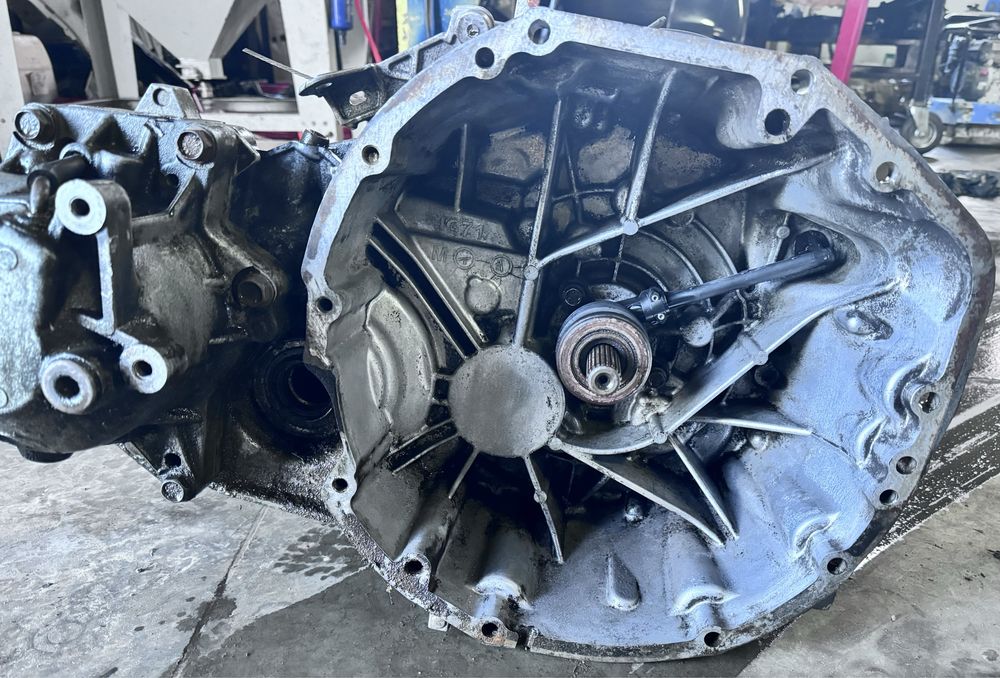 Skrzynia Nissan Qashqai 2.0 dci 4x4 ND8001