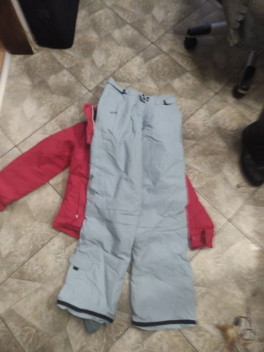 Дитяча куртка та лижні штанці б/у у гарному стані