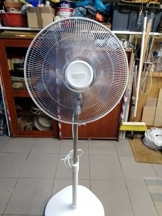 Ventoinha de pé Rowenta VU4410F0