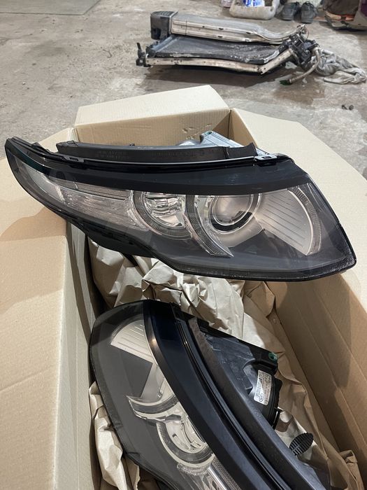 Фары  Land Rover Range Rover Evoque 2011-2019