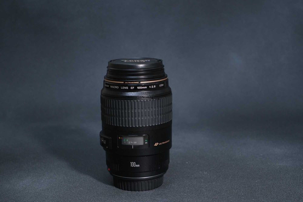 Canon EF 100mm f/2.8 USM Macro