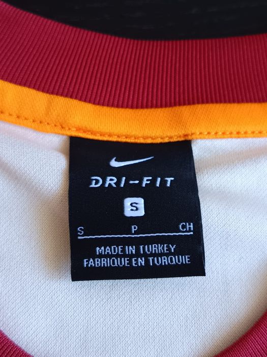 Camisola Galatasarai