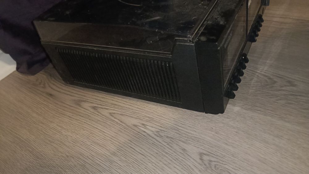 Gramofon magnetofon radio kombajn Watson CO 6570