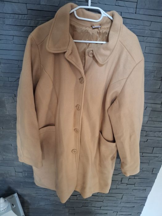 Śliczny milusi płaszczyk roz.48/50