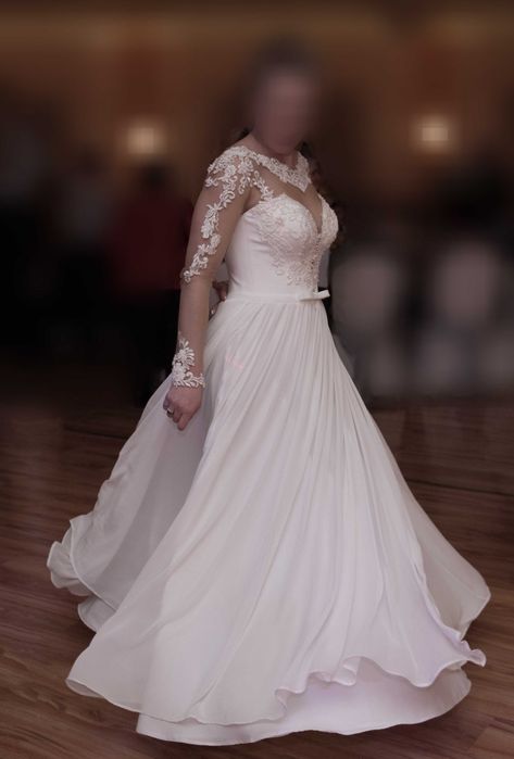 Suknia ślubna r.38 klasyczna ivory/złamana biel koronka