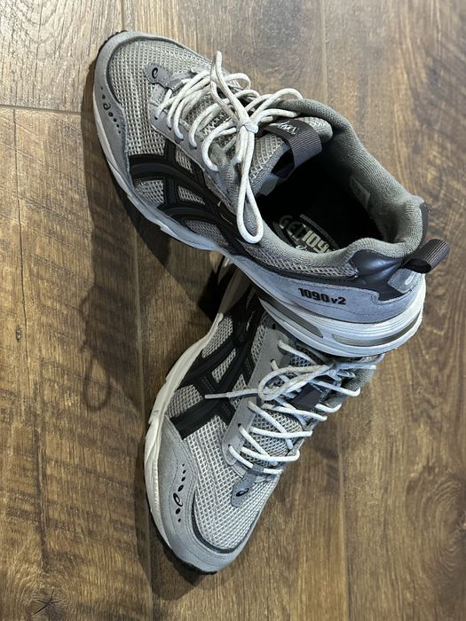 Asics 1090 v2