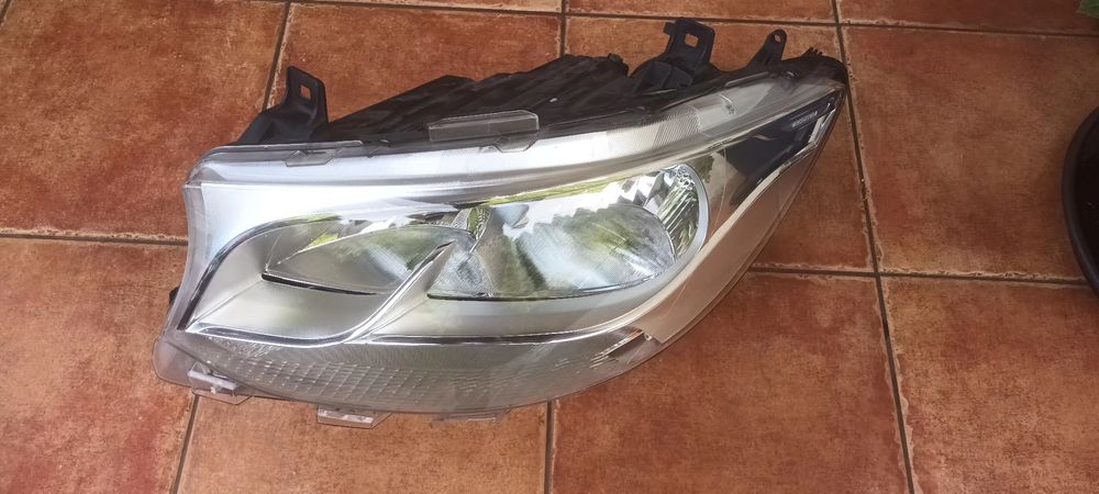 Lampa lewą sprinter 907 910