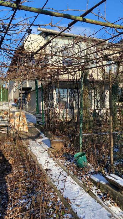 Будинок 200м2 та земельна ділянка 20 соток вул. Полтавська