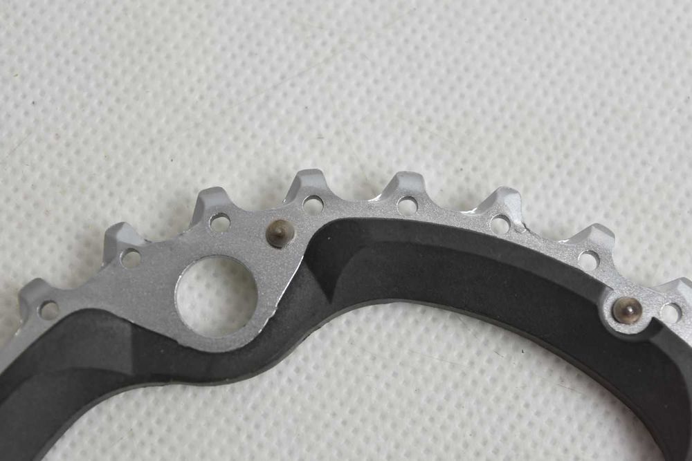 NIEUŻYWANA zębatka SHIMANO 32-ae ! bcd 104 ! środkowa ! stalowa !