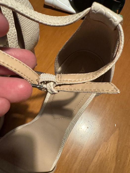 Sandálias Aldo - excelente