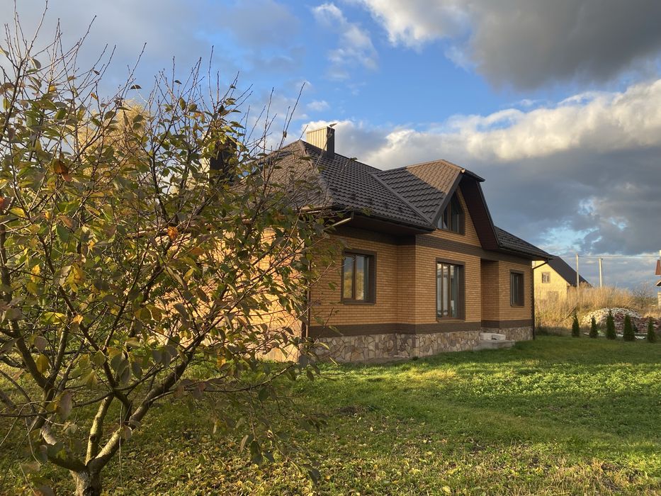 Продам будинок в с. Жидичин