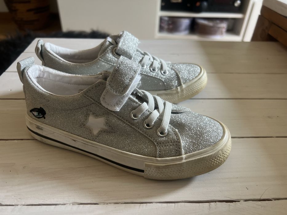 Buty dziewczęce z brokatem