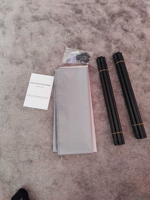 ekran projekcyjny 133 cale screen projector