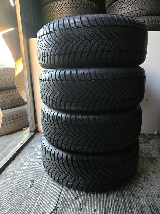 Sprzedam Jak Nowe 4 opony 195/55 15" Ceat wielosezonowe 99% 2022r