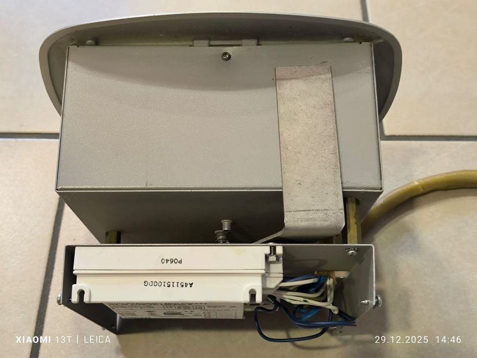 Oprawa przemysłowa SYSTEM QUATRO 2×32W – 7 szt. – z demontażu