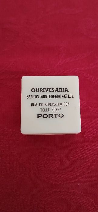 Caixinha de ourivesaria, antiga
