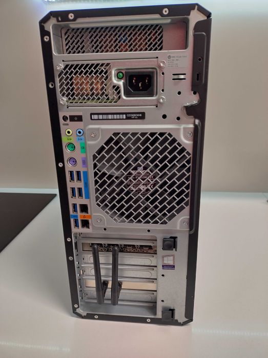 HP Z4 G4 - Xeon W2133 + 48GB + 2.5TB + nVidia P4000 - workstation potente, estimada e revista