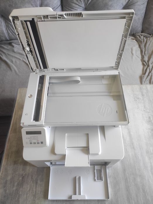 МФУ HP LaserJet Pro MFP M227sdn почти без наработки (Принтер/С
