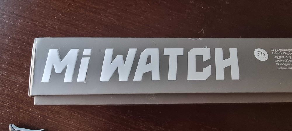 Xiaomi Mi Watch com display Oled