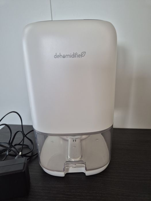 Osuszacz powietrza Dehumidifier DH-CS01
