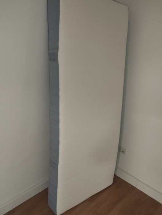 Colchão IKEA 200x80