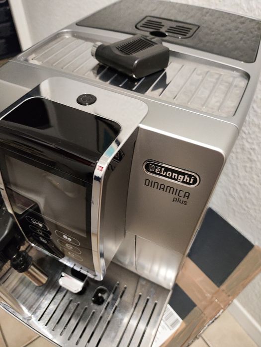 Кавомашина Delonghi Dinamica Plus