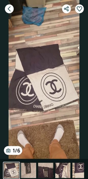 szal z logo szal Chanel