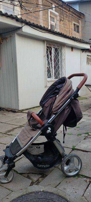Продам дитячу коляску Carello Milano.
