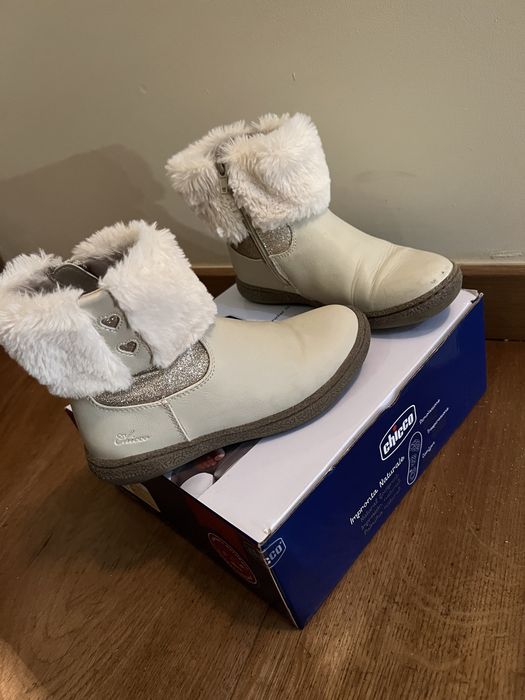 Bota menina Chicco Tam 31 cor Bege usado uma vez