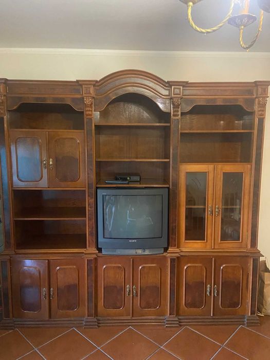 Vendo armário para sala