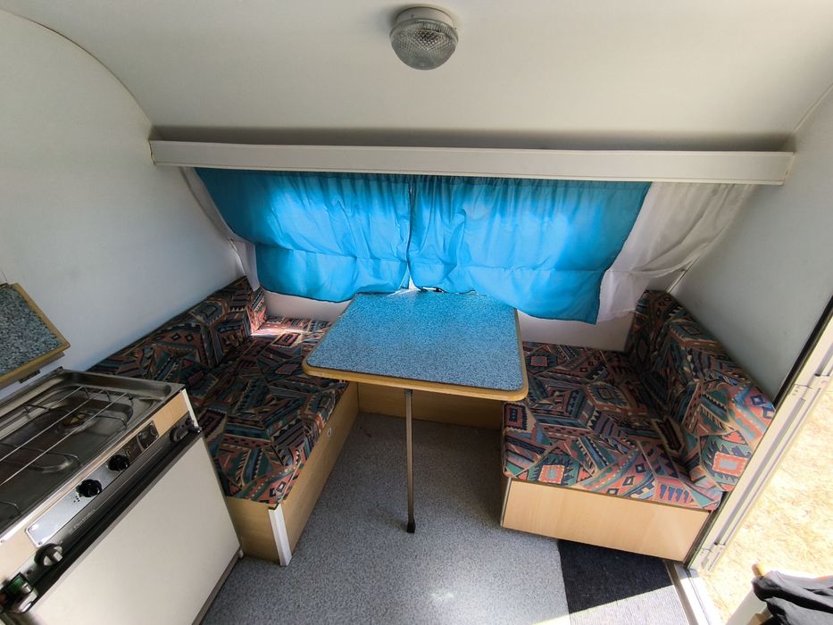 Caravana Pluma 350