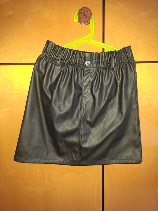 Skórzana spódniczka dla dziewczynki