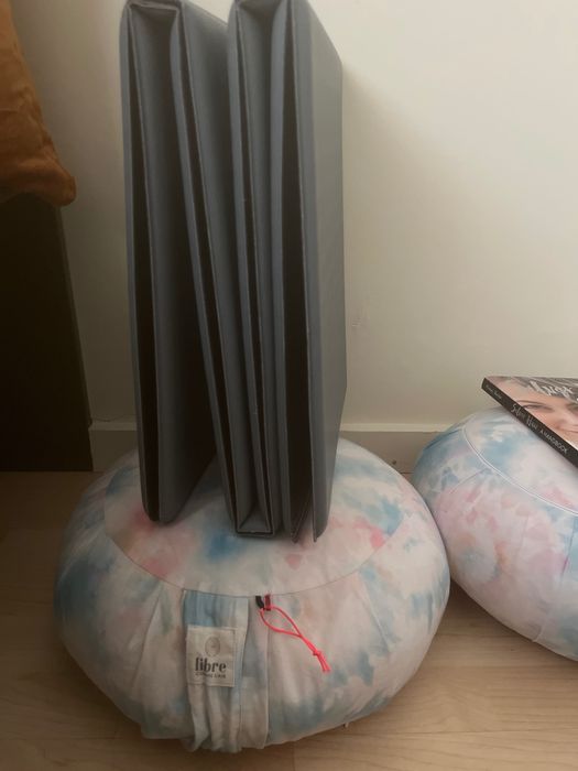 2 Almofadas de Grande Qualidade “ Libre Comme L’Air “ Zafu Yoga