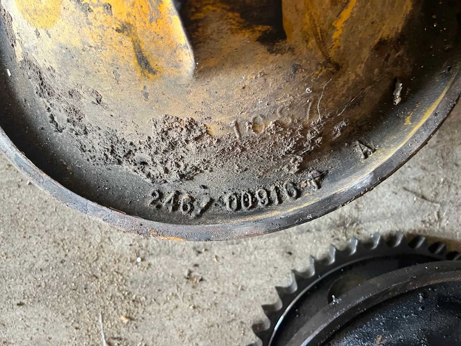 246/00916PA Piasty półosie zębatki JCB 1CX