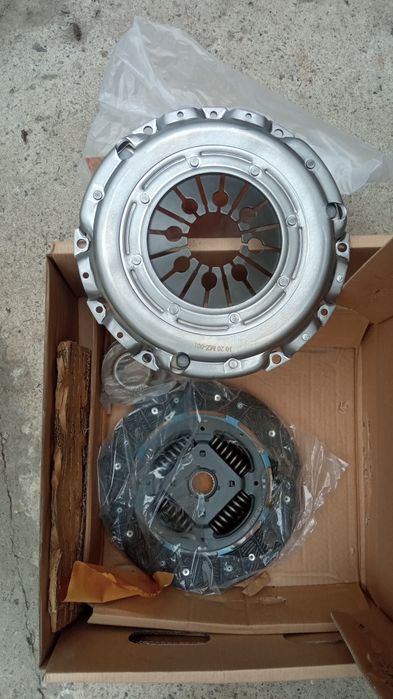 Сцепление маховик мазда 6 gg 2.0 D mpv RF5C демпфер щеплення НОВЫЕ
