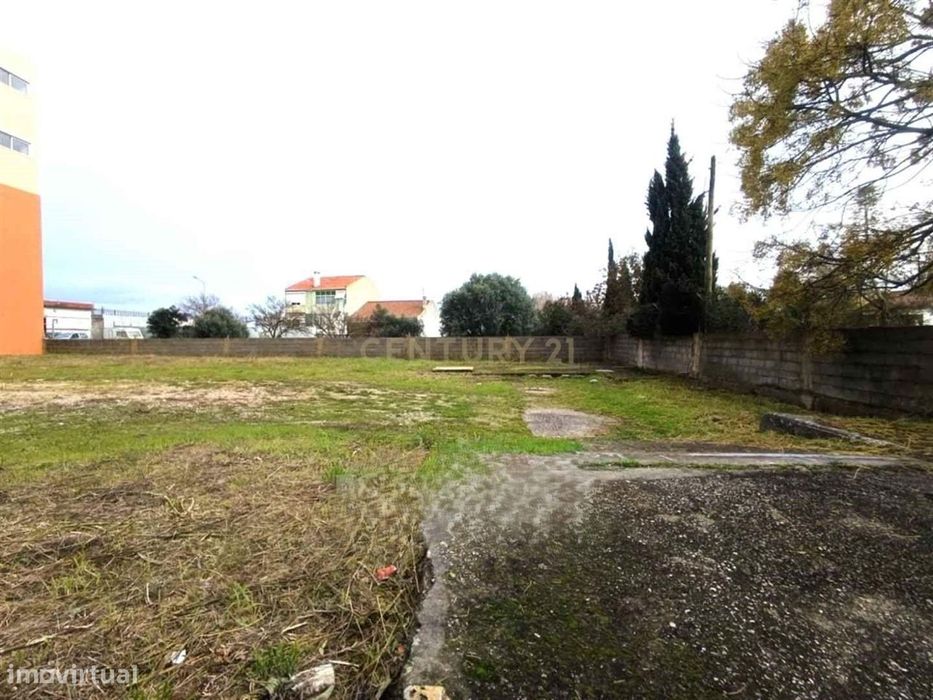 Terreno, Mina de Água