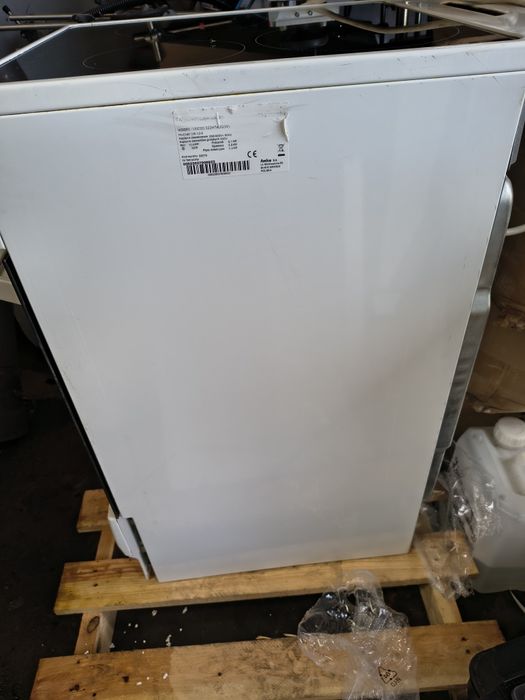 Kuchenka elektryczna z piekarnikiem marki amica