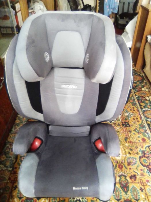 Автокрісло Recaro Monza Nova Isofix