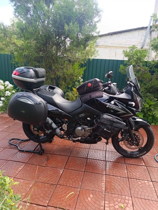 Продам мотоцикл Suzuki  v strom 650