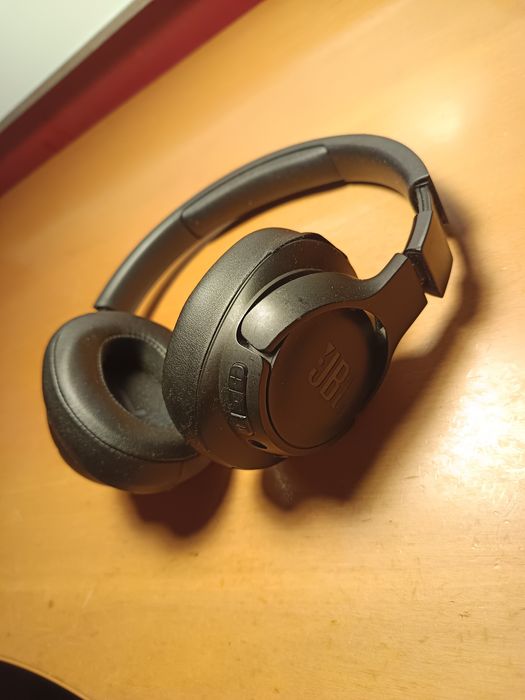 JBL 710BT - Auscultadores Bluetooth