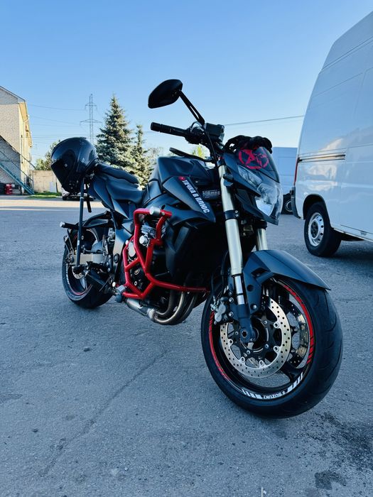 Suzuki gsx s 750