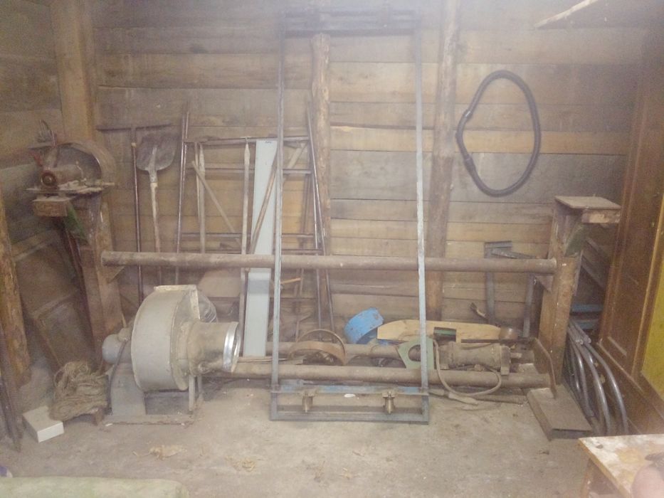 Ленточная шлифовальная машина