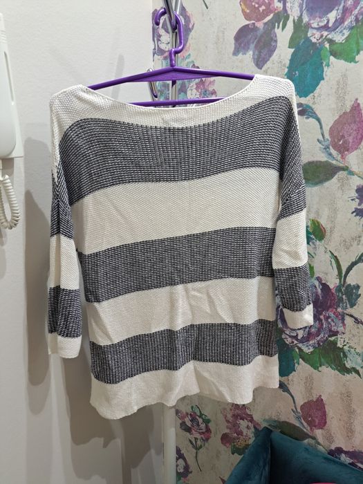 Sweter Reserved w pasy